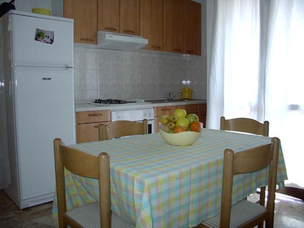 Apartments Vini And Ivana Sućuraj Pokój zdjęcie